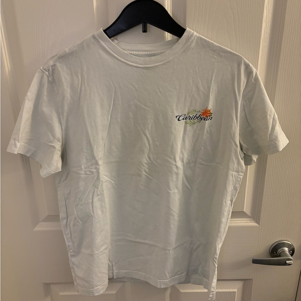 Men’s white tshirt
